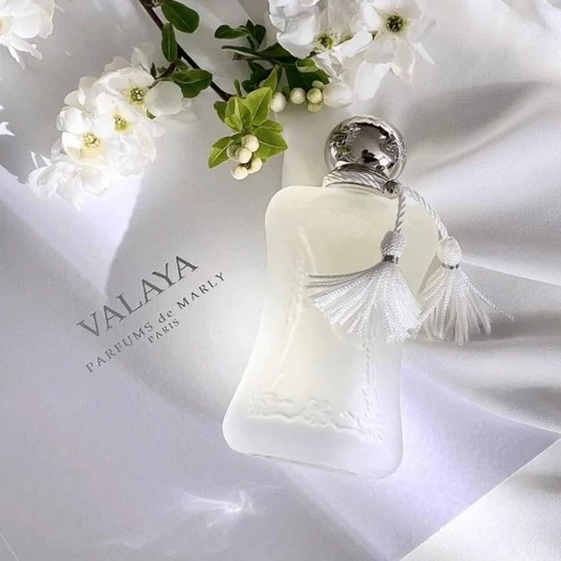 عطر والایا مالری