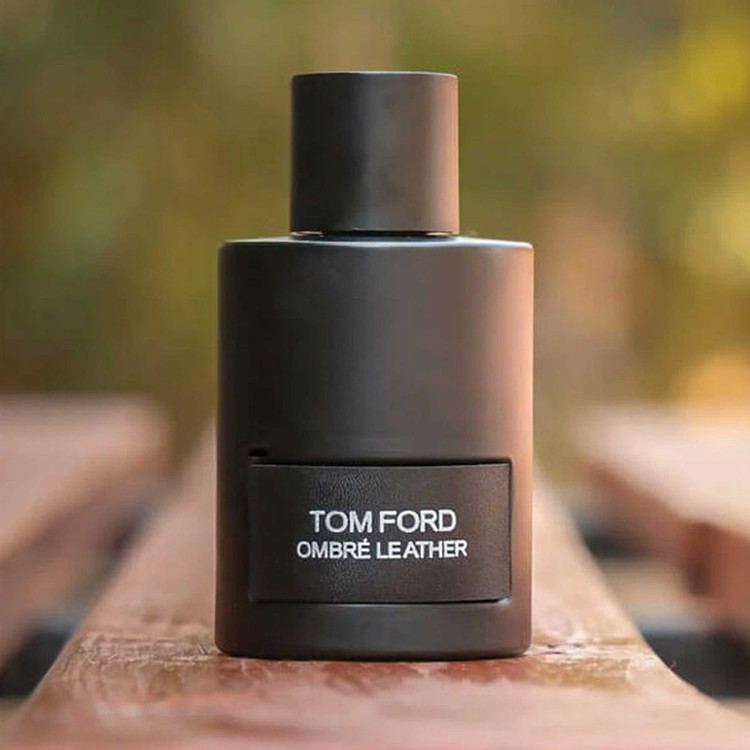عطر گرمی تام فورد امبر لدر Tom Ford Ombré Leather رایحه چرمی، گرم و لوکس اورجینال